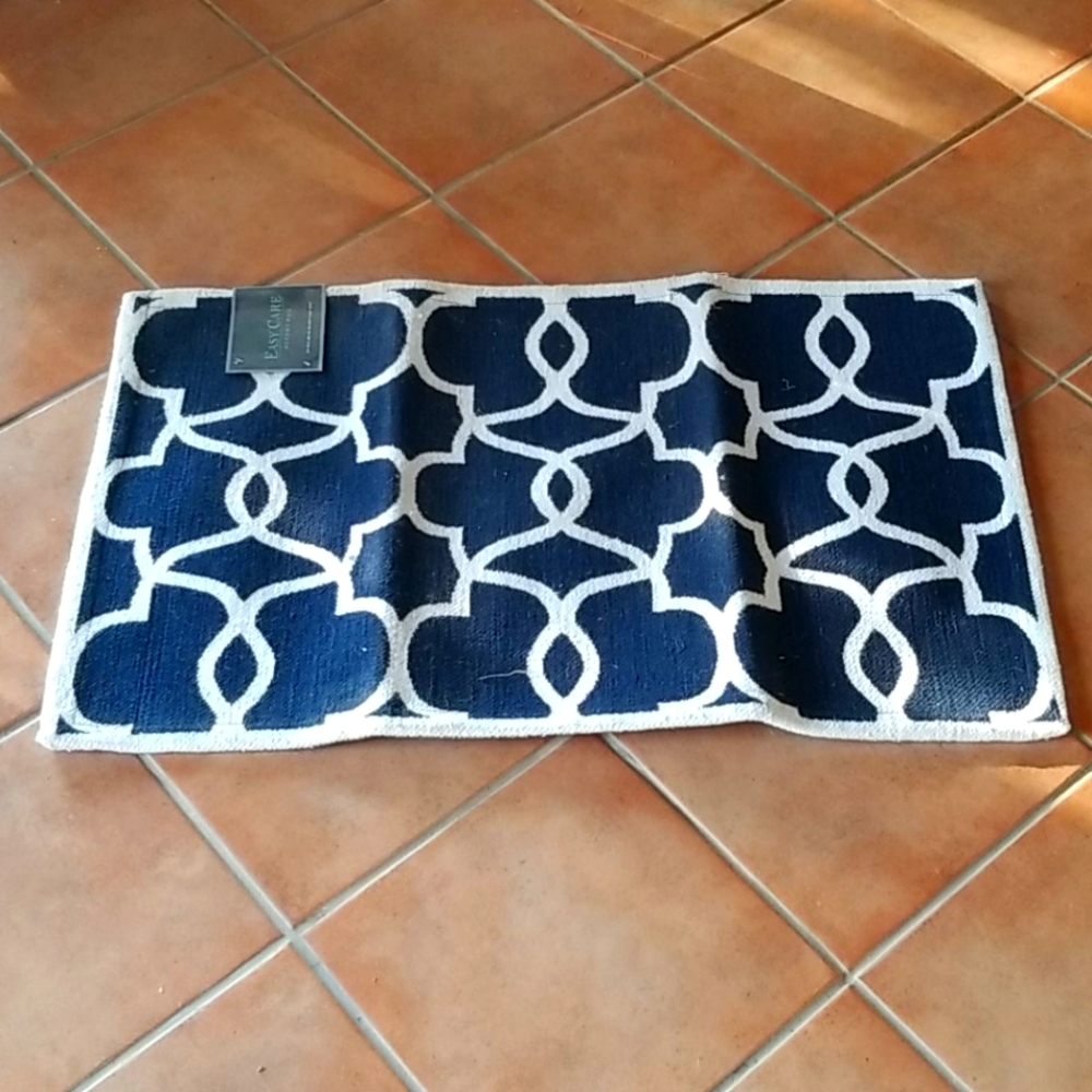 Easy Care Accent Rug - 2ftx3ft